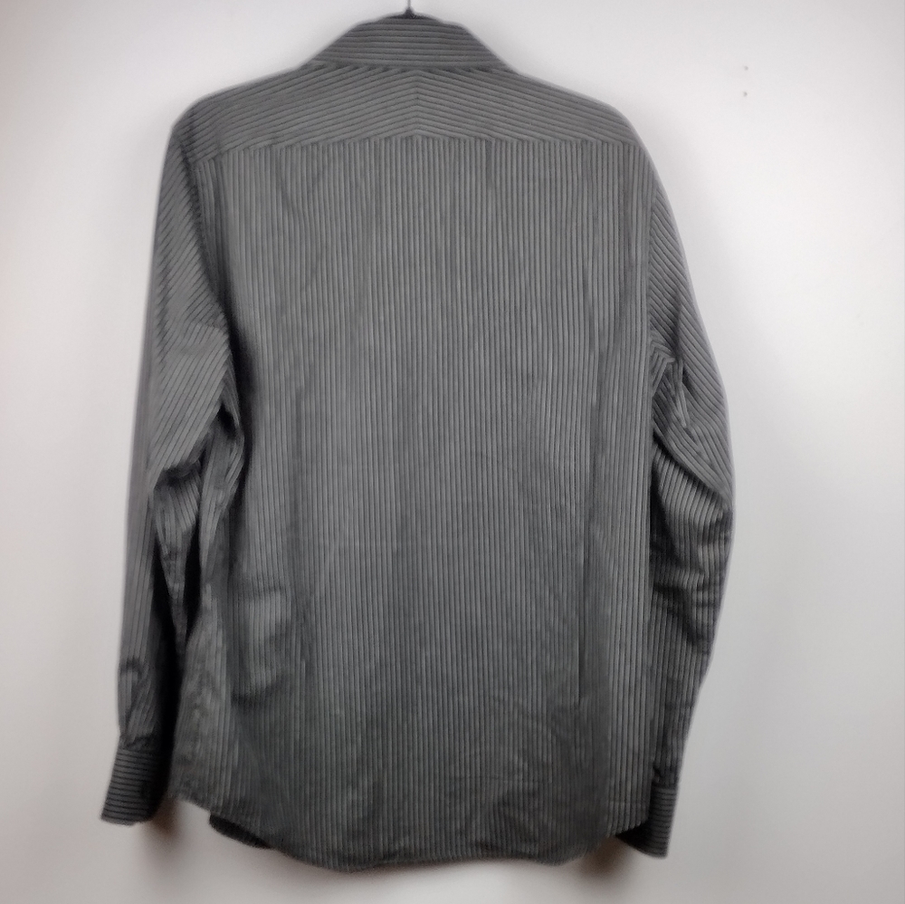 Express Dress Shirt - Picture 2 of 4